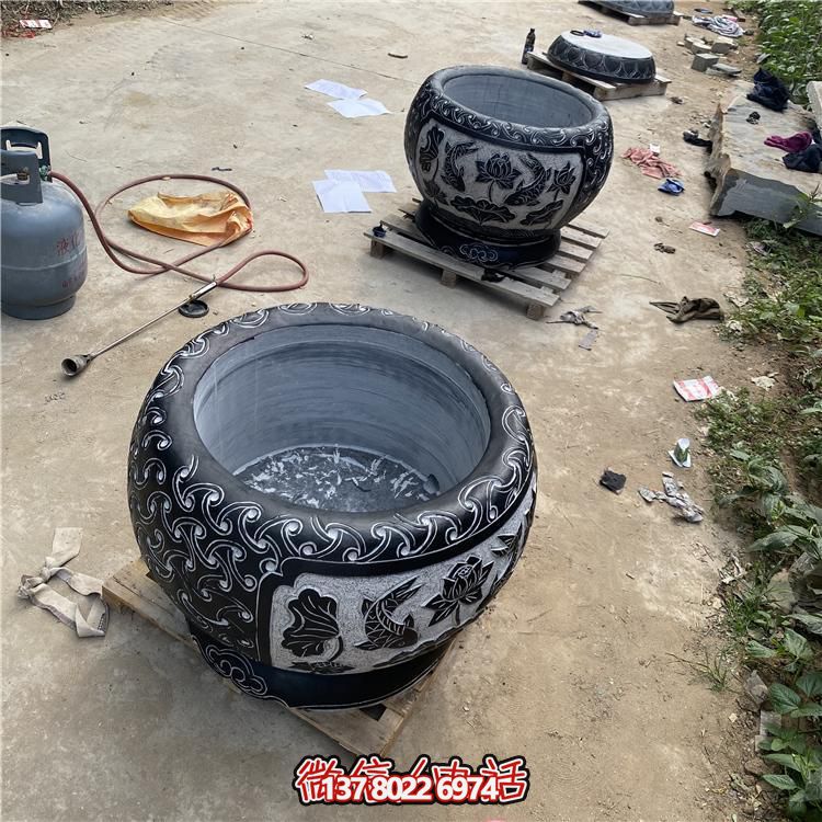 精美大理石養魚水缸，為您的景點增添美感