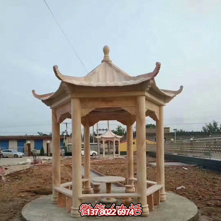 中式天然石材涼亭，晚霞紅休息下棋