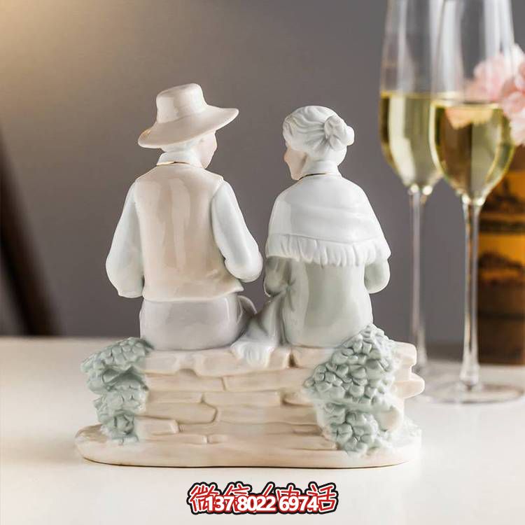 玻璃鋼雕塑人物裝飾，為室內(nèi)臥室?guī)砻篮梅諊? title=