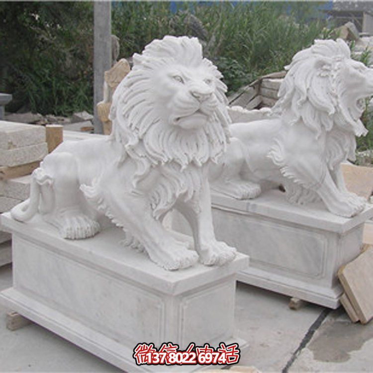 大理石獅子雕塑，點綴園林景觀