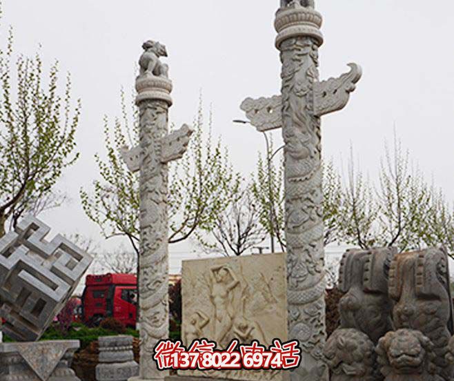 廣場(chǎng)景觀盤(pán)龍柱石雕